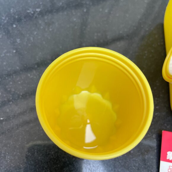 Zojirushi Mickey Mouse Yellow Vtg Water Bottle Walt Disney Productions New - Picture 11 of 13